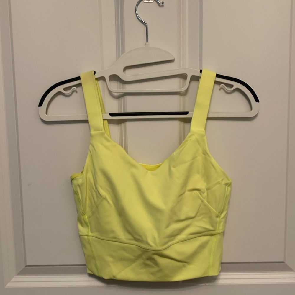 Lulu size 4 sports Bra